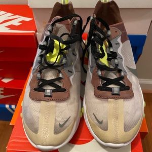 Nike React Element 87